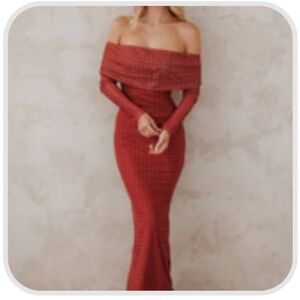 El Zeva Off Shoulder Maxi Dress - Burgundy Spot